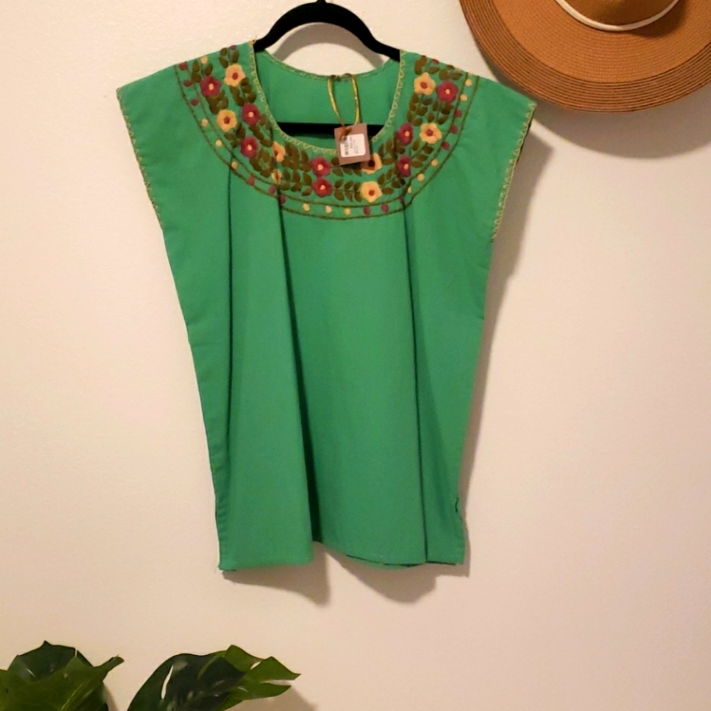 Embroidered Peasant Puebla Top